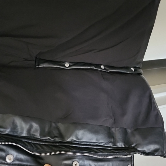 NWT 7 for All Mankind Black Faux Leather Long Puffer Vest Extra Small - Picture 10 of 15